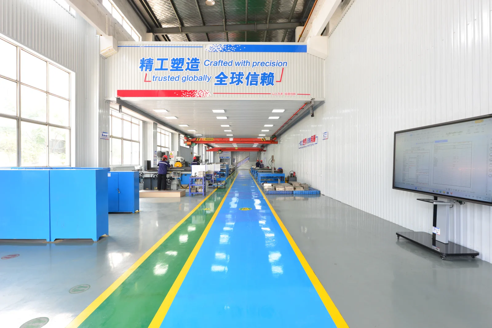 The precision production corridor inside the LIANXIN factory