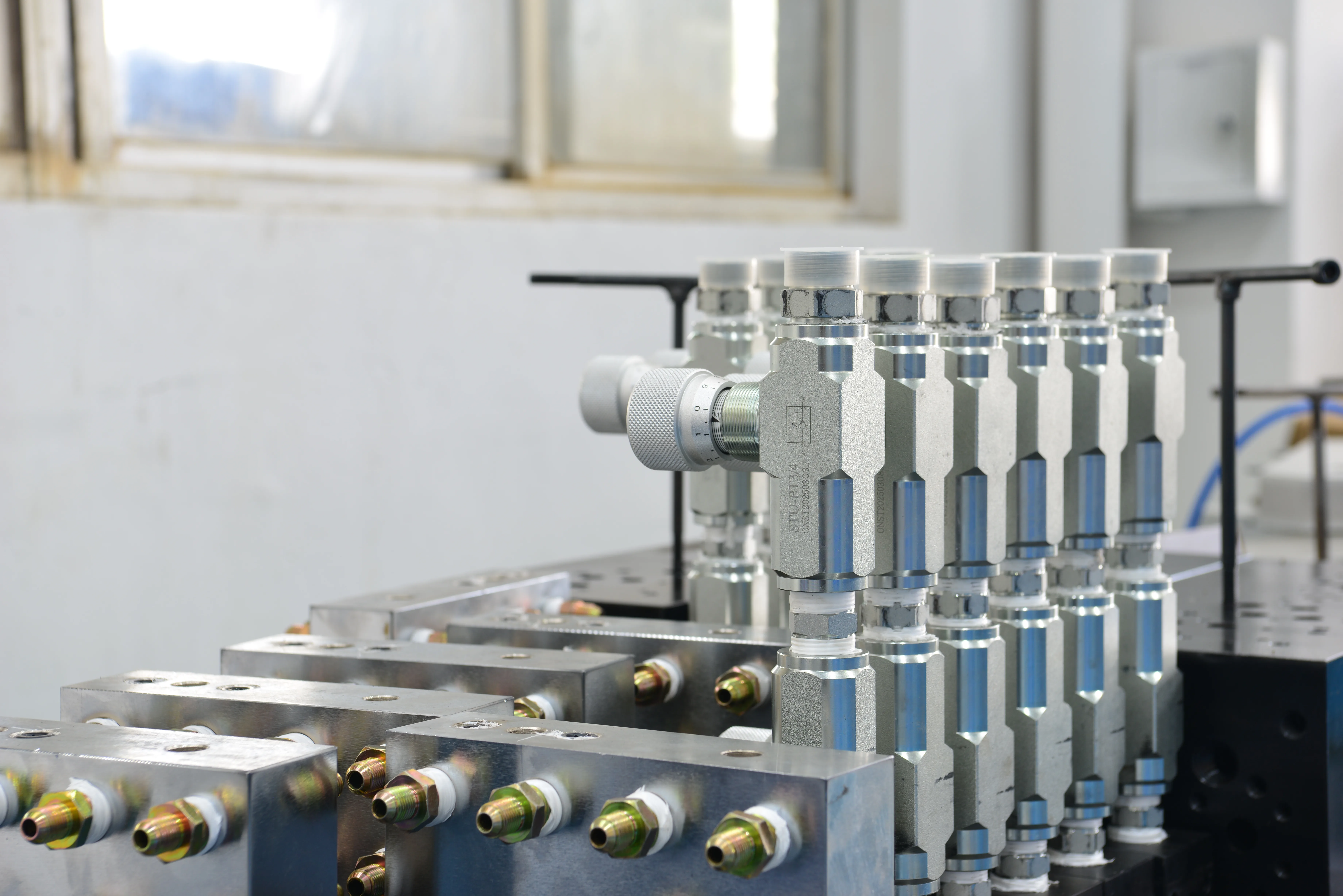 Precision-machined LIANXIN valve and mold components