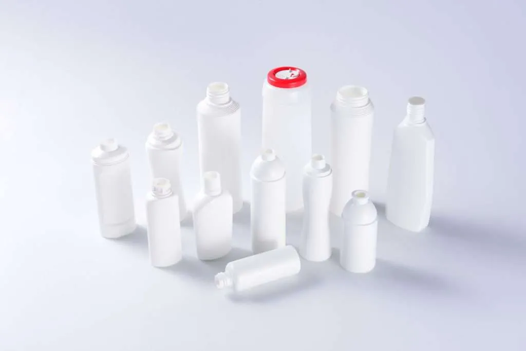 Small eye drop bottle samples in pharmaceutical injection blow molding applications